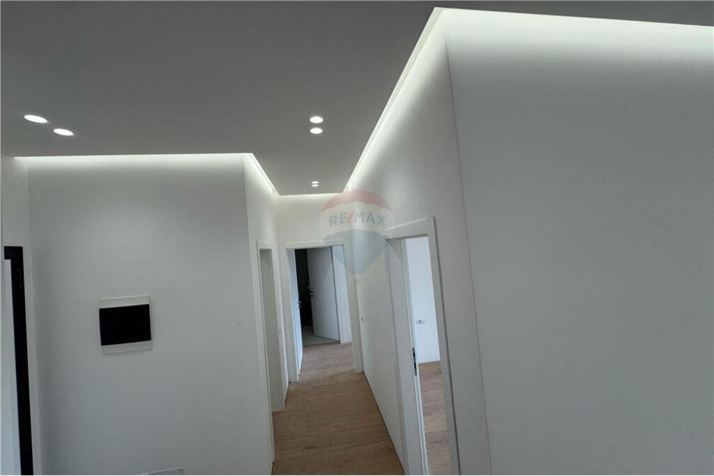 2+1 apartment for offices, at Tirana Golden Park