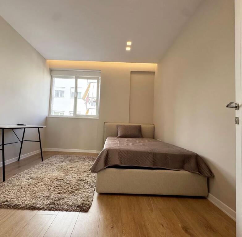 Apartament 2+1 per shitje tek Liqeni i thate