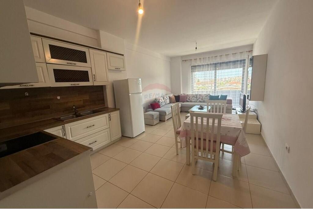 Apartment 2+1+ 2 Bathrooms. Main Road Teodor Keko