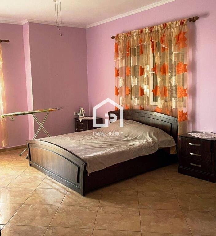 SHITET: Apartament 2 + 1/Pogradec pranë hotel Euro Korça