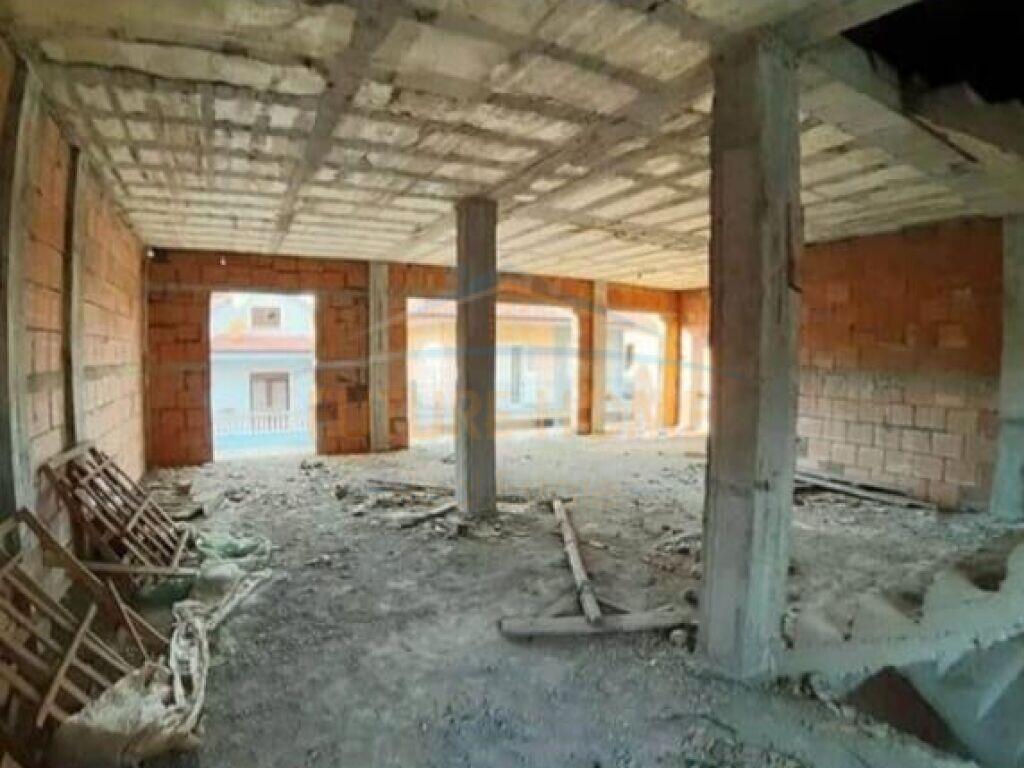 In vendita, Casa Privata, Quartiere 18, Korçë