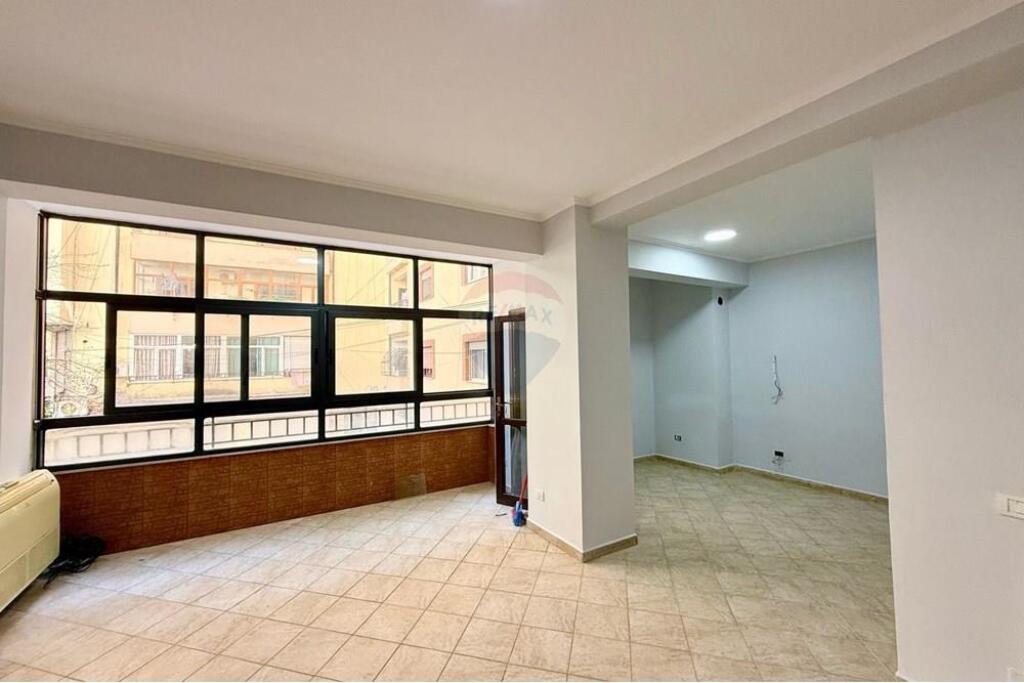 APARTAMENT 3+1+2 PËR SHITJE, KOMUNA E PARISIT !!