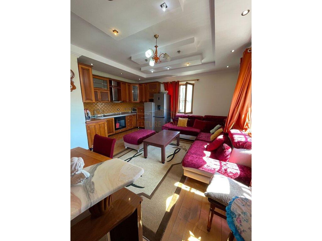 Qera, Apartament 2+1, Vasil Shanto, Tiranë.