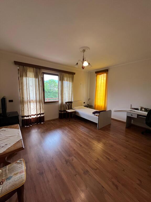 Apartament 3+1+2 për qira pranë Lake View, Liqeni Artificial