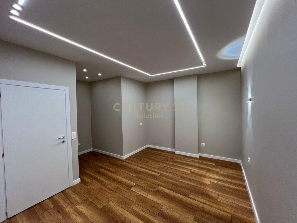 VENDITA APPARTAMENTO 1+1 VICINO ALLA STRADA DI KAVAJA!