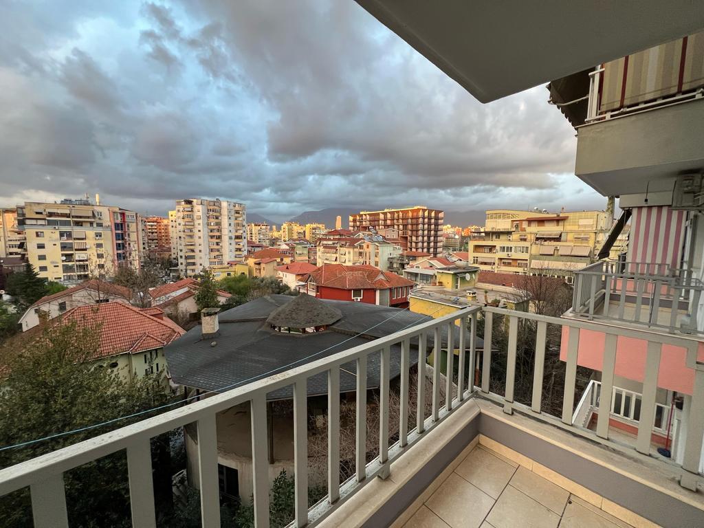 Tirana, 2+1 apartment with balcony for rent, Bilal Golemi Street, near Kika 1 complex.