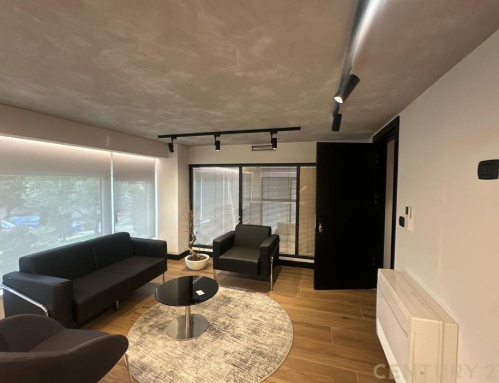 ✨ FOR SALE LUXURIOUS OFFICE SPACE – IDEAL FOR BUSINESS!