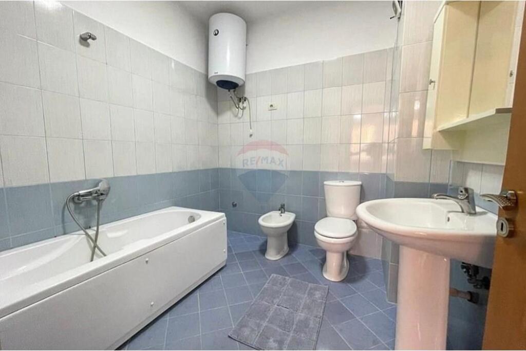 Apartament 2+1 për qira në Astir