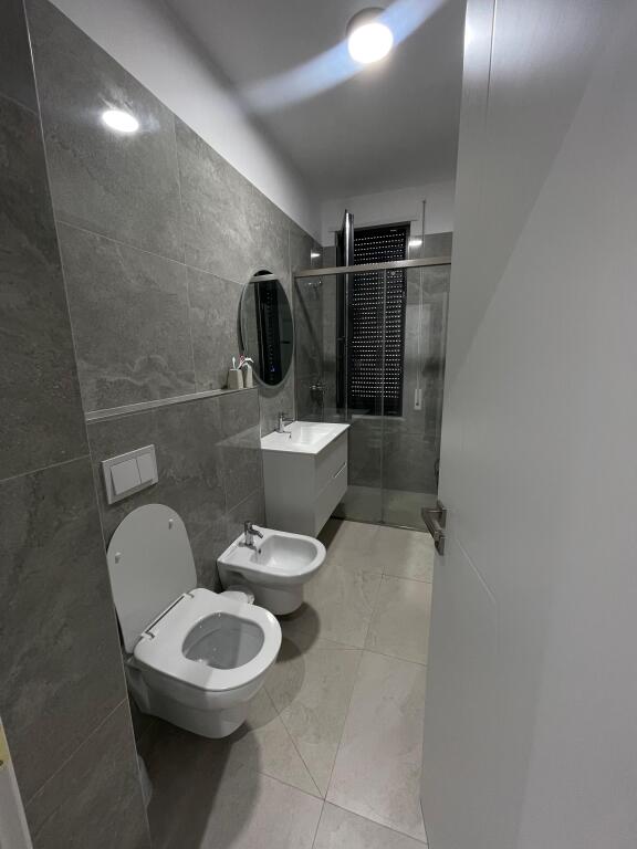 Shitet apartament 2+1+2 te Rezidenca Erli, Porcelan