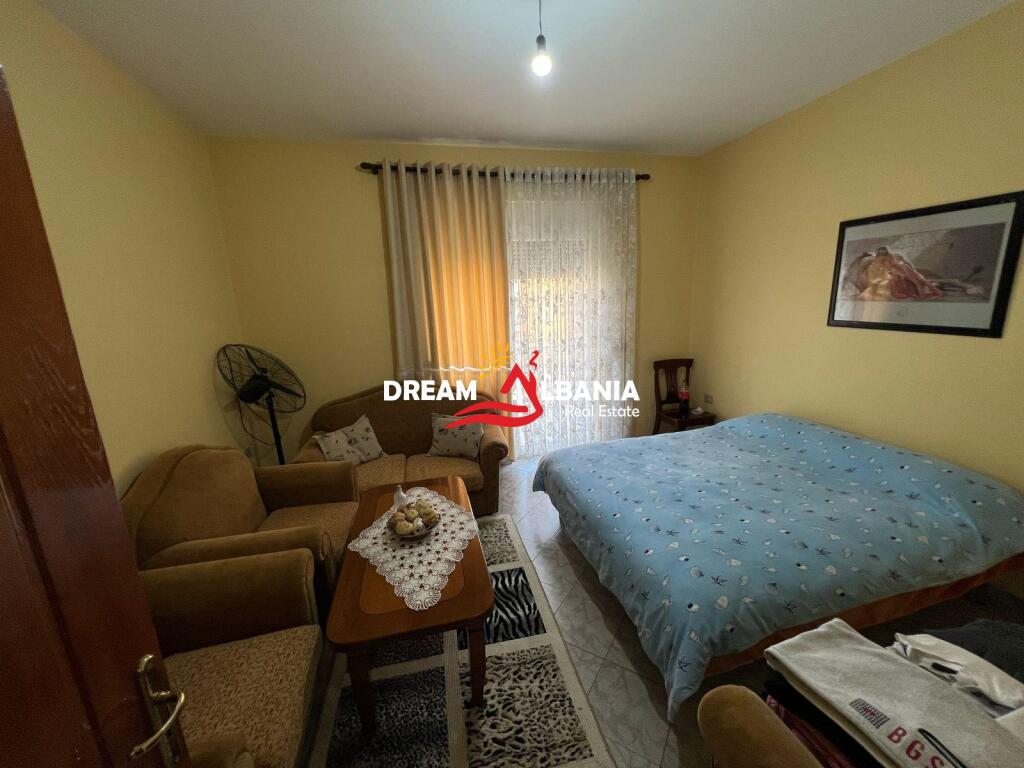 Vile 3-kateshe ne shitje tek Rrethi i Saukut, prane Liqenit Artificial ne Tirane (ID 4151182)