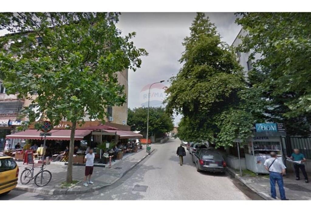 BAR-CAFE FOR SALE, FORMER BLOCK