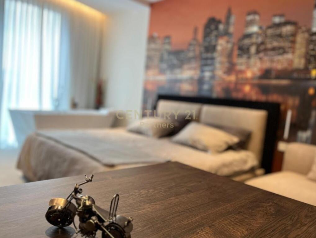 ✨ INVESTMENT OPPORTUNITY IN THE CENTER – FOR SALE 2 STUDIOS + 1 APARTMENT 1+1 – MINE PEZA STREET