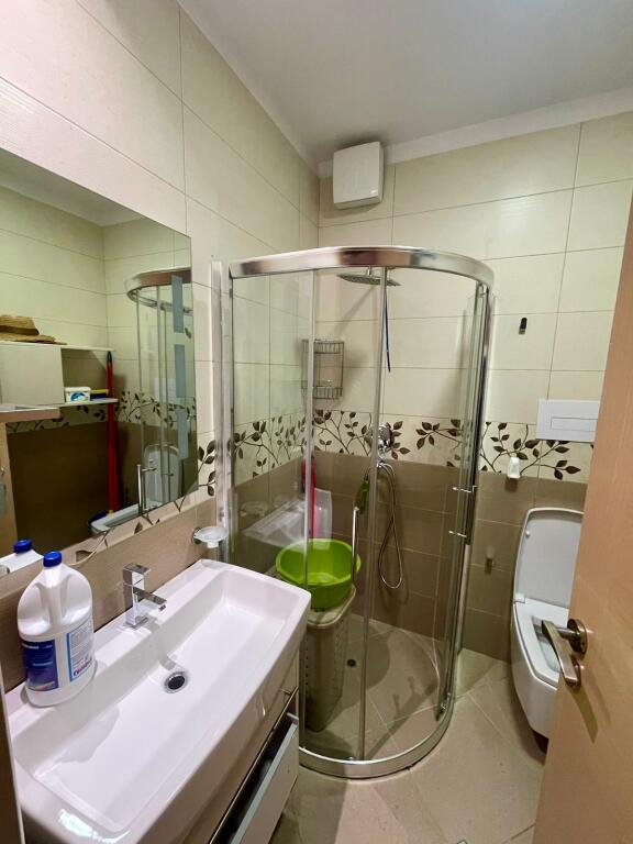 SUPER APARTMENT 3+1+2 + PARKING SPACE FOR RENT - BULEVARDI I RI