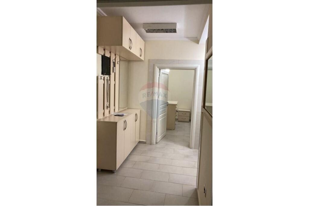 Apartament 1+1 me qera tek ish Restorant Durresi