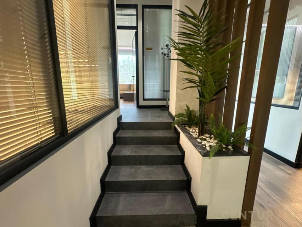 ✨ FOR SALE LUXURIOUS OFFICE SPACE – IDEAL FOR BUSINESS!