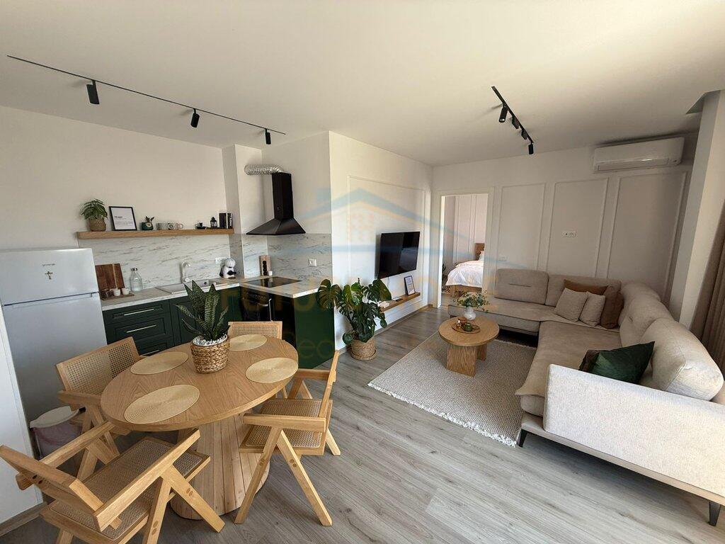 Affitto, Appartamento 1+1, Shën Maria, Korçë.