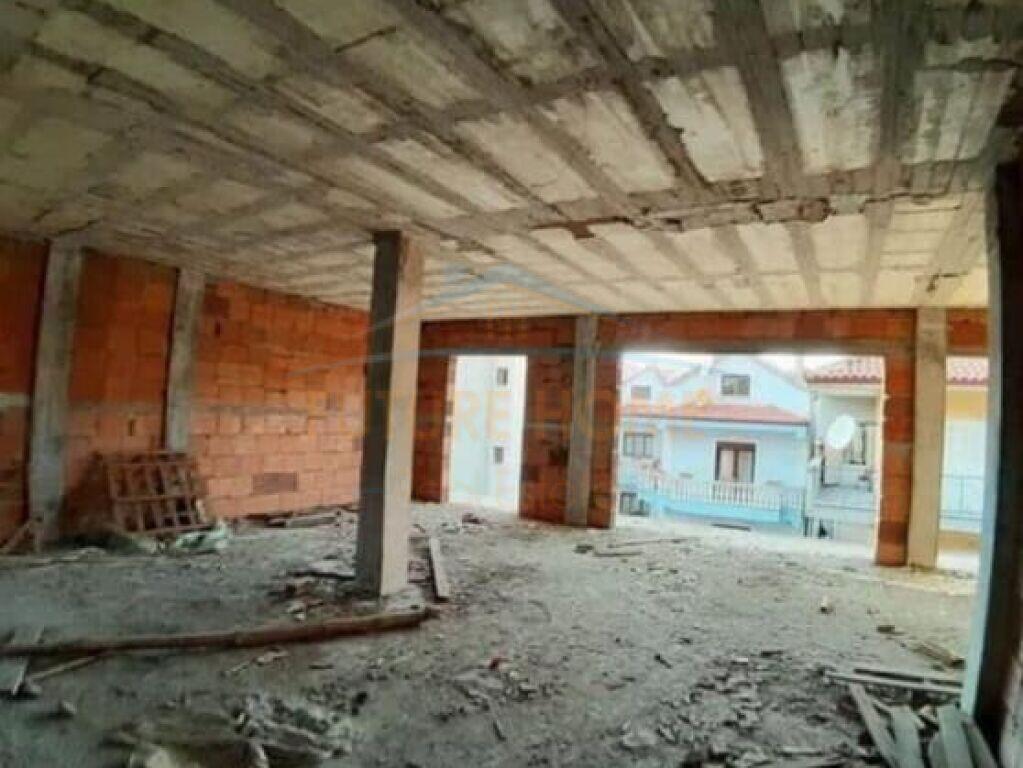 In vendita, Casa Privata, Quartiere 18, Korçë