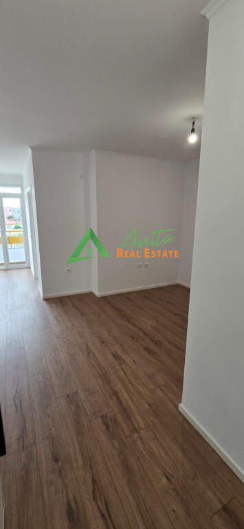 Shitet Apartament 1+1 Totalisht i Restauruar!