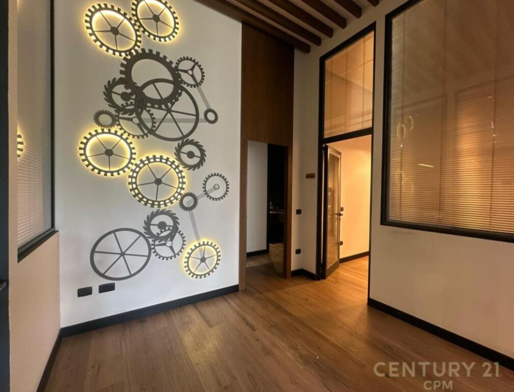 ✨ FOR SALE LUXURIOUS OFFICE SPACE – IDEAL FOR BUSINESS!