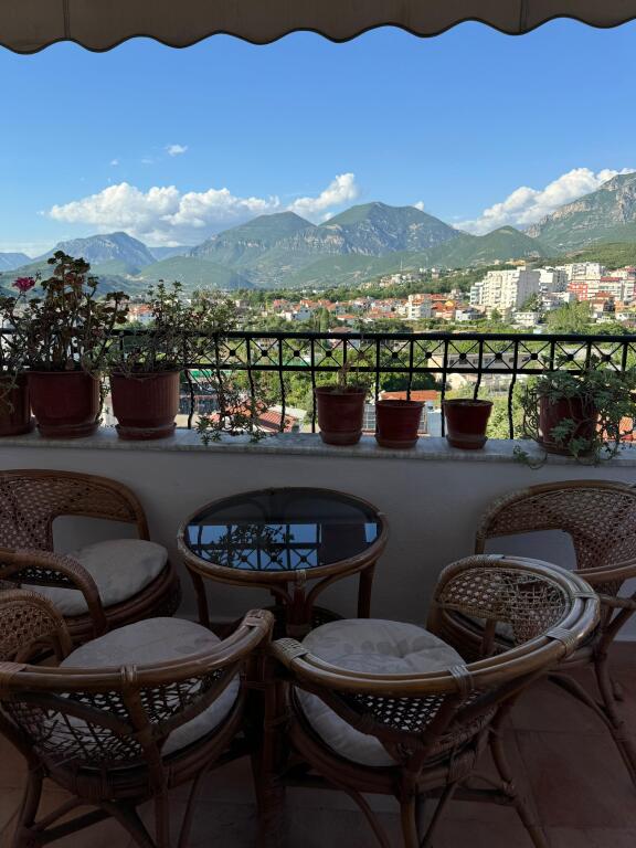 FOR SALE 2+1 KINOSTUDIO, TIRANA