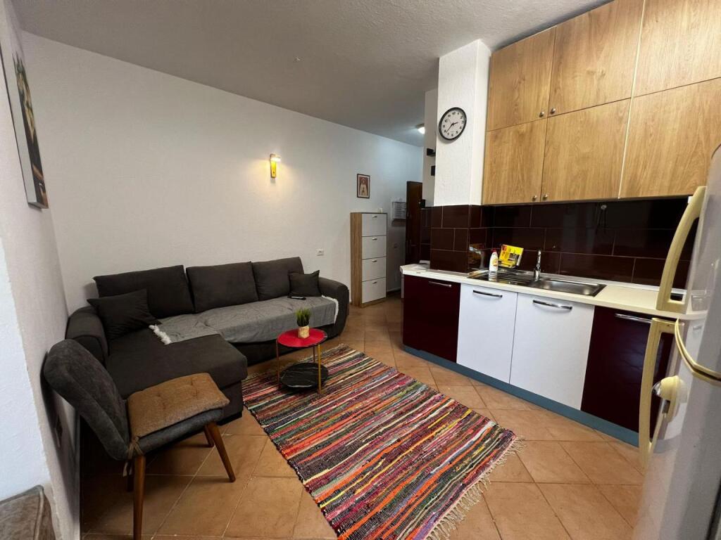 Apartment for rent 5 Maji