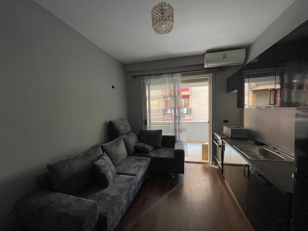 Appartamento 1+1 in affitto ad Astir