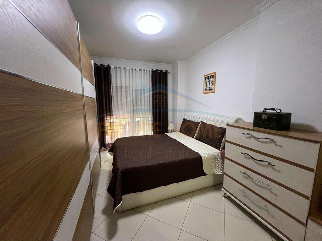 Rent, Apartment 2+1+2, Unaza e Re