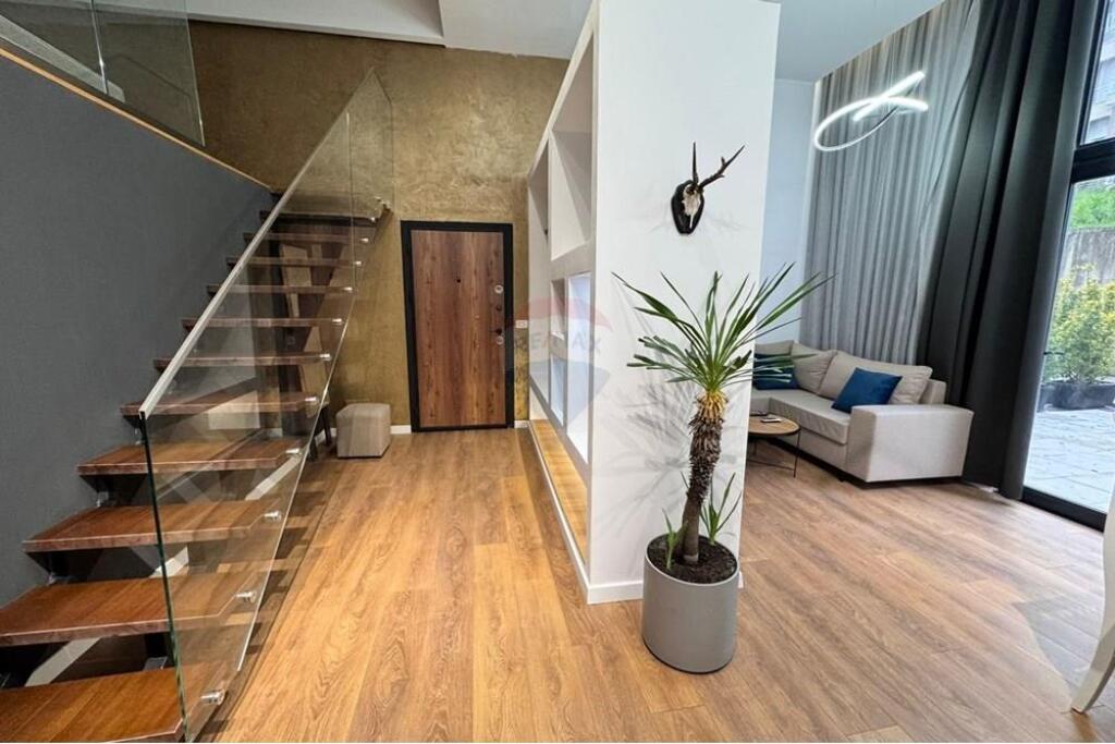 FOR SALE APARTMENT DRY LAKE!
