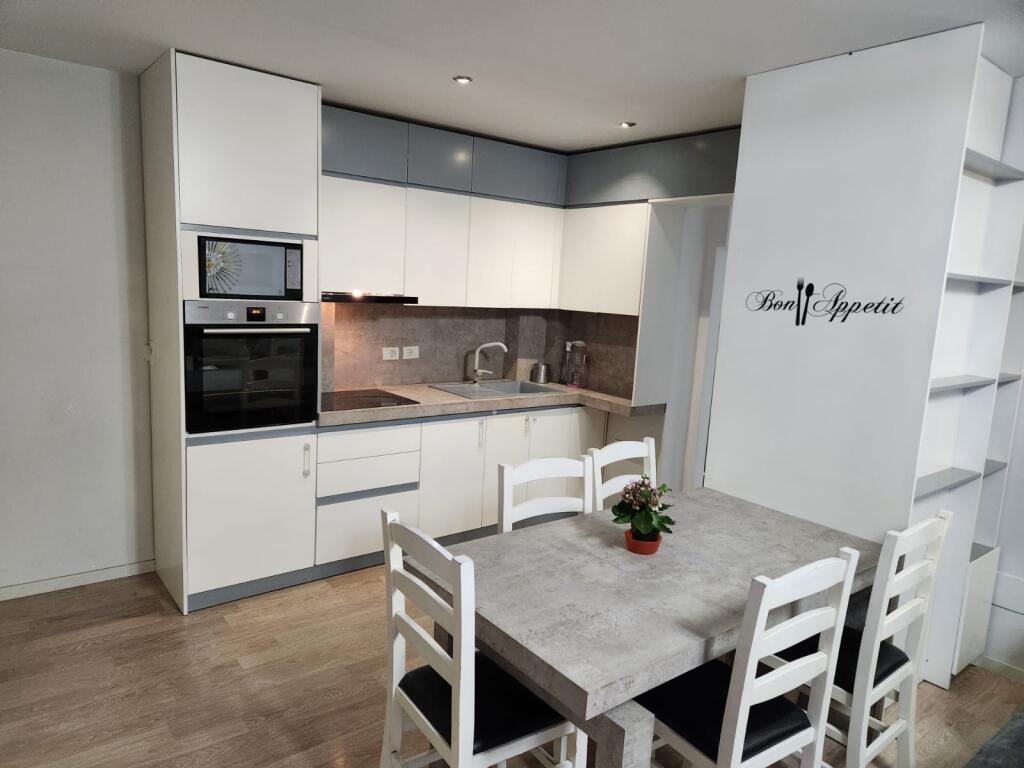 For rent entrance 2+1 at Kodra e Diellit!