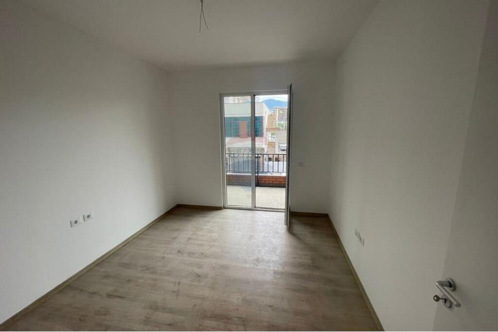 Apartament i perfunduar ne Paskuqan