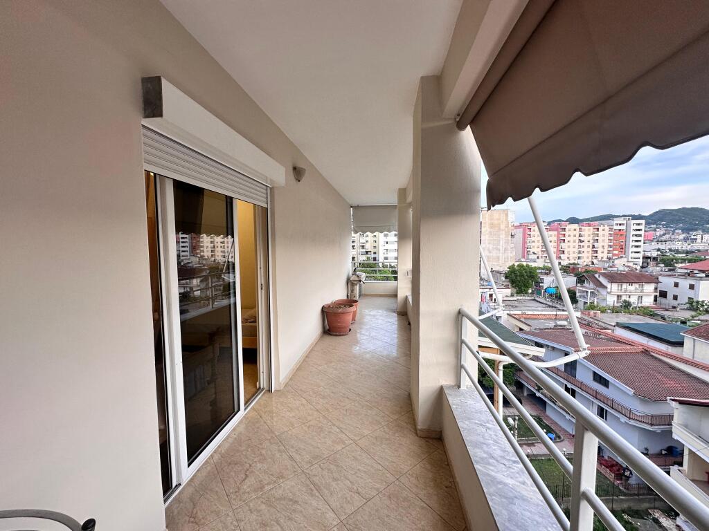 Appartamento 2+1 + Veranda in vendita Astir