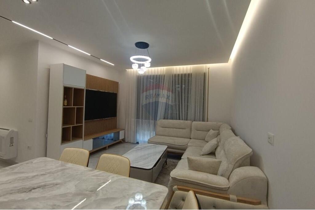 Apartament 3+1 me parking për qira në Don Bosko