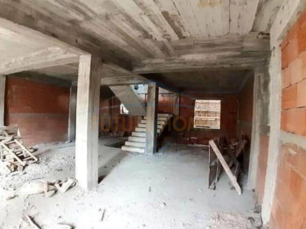 In vendita, Casa Privata, Quartiere 18, Korçë