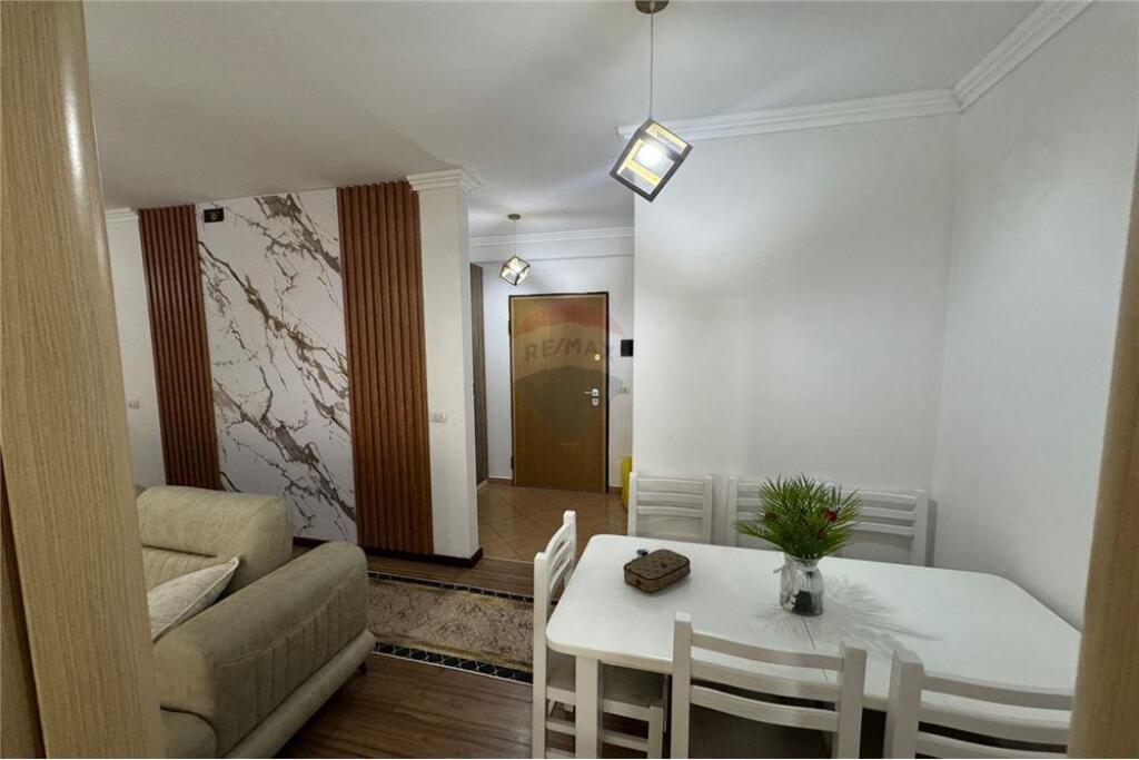 Apartament me qira 2+1+2 ne Astir!