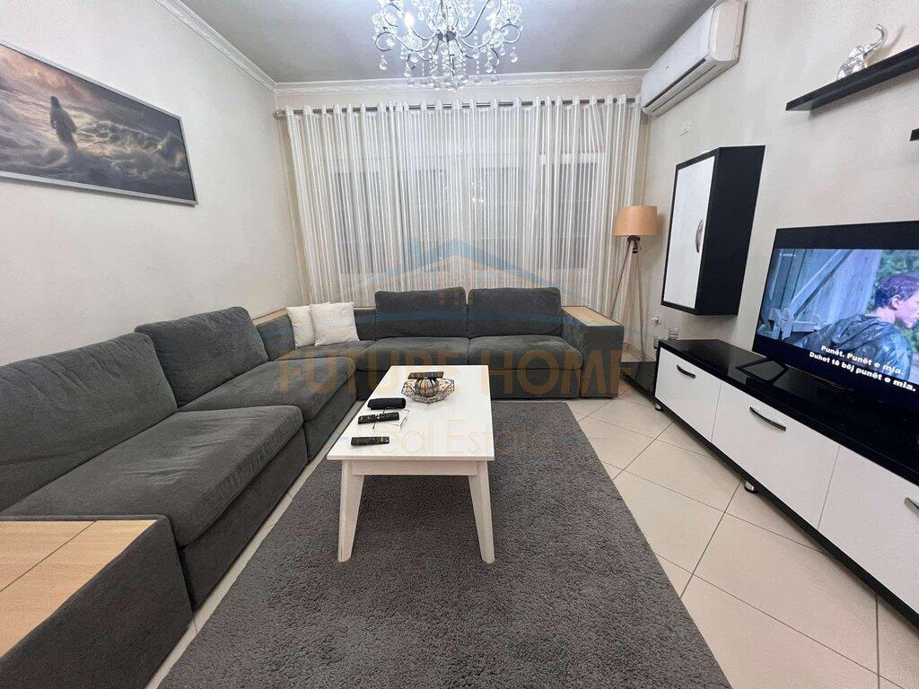 Rent, Apartment 2+1+2, Unaza e Re