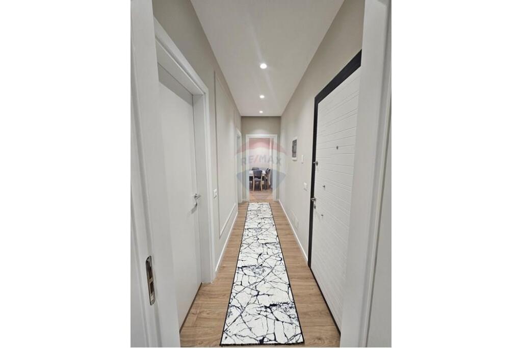 Unfurnished Apartment