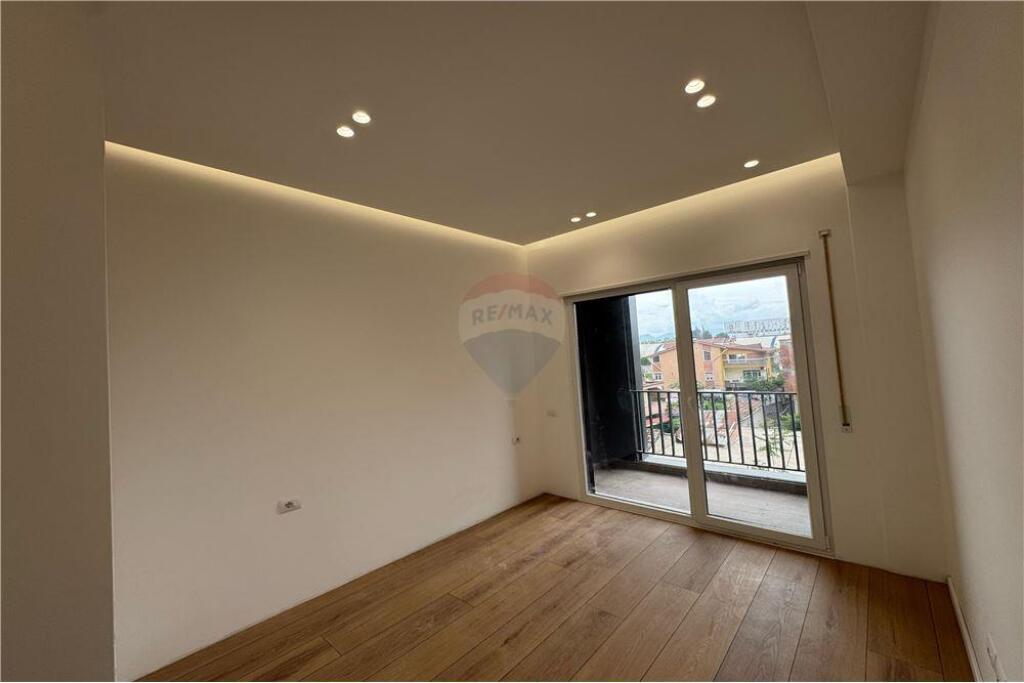 2+1 apartment for offices, at Tirana Golden Park