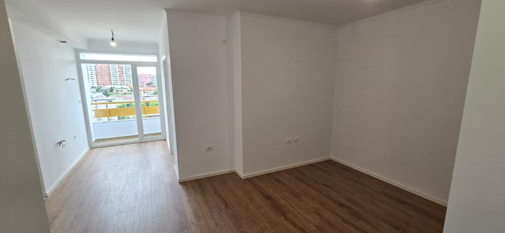 For sale 2 apartments 1+1 Kavaja Street