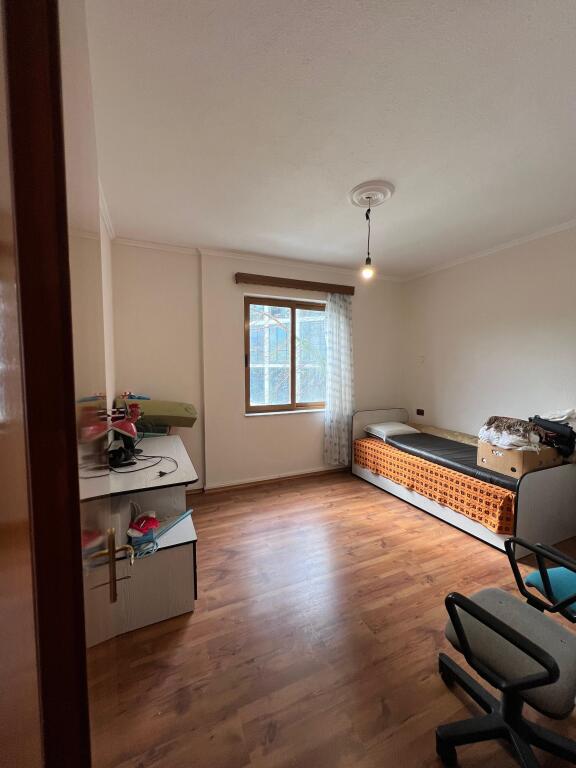 Apartament 3+1+2 për qira pranë Lake View, Liqeni Artificial