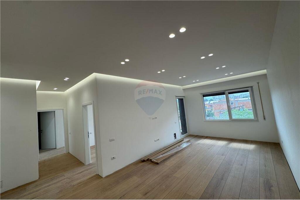 2+1 apartment for offices, at Tirana Golden Park