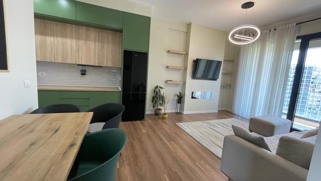 Qera, Apartament 2+1+ Garazhd, Rruga Kosovareve