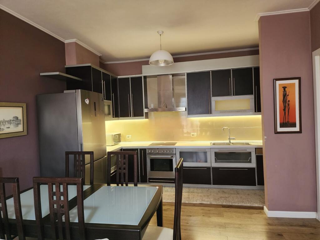 Apartament me qera 2+1 Astir prane Marinaj Hotel