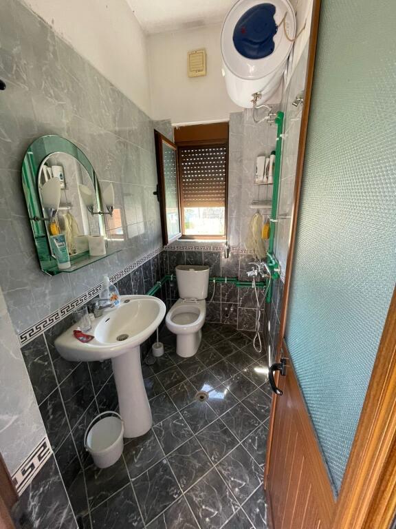 Apartament 3+1 me qira ne shtepi privat, ne Astir