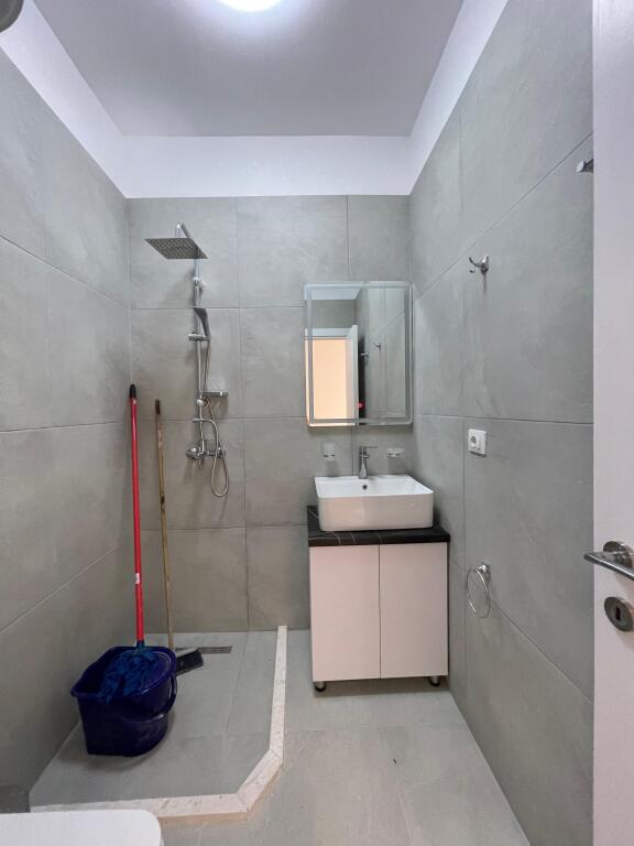 SHITET APARTAMENT 1+1, NE DON BOSKO
