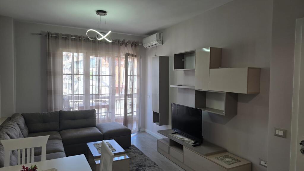 Apartament 1+1 me qira ne Astir