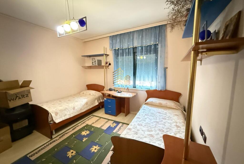 Qira, Apartament 2+1+2, Rruga Elbasanit – Stadiumi 'Air Albania'