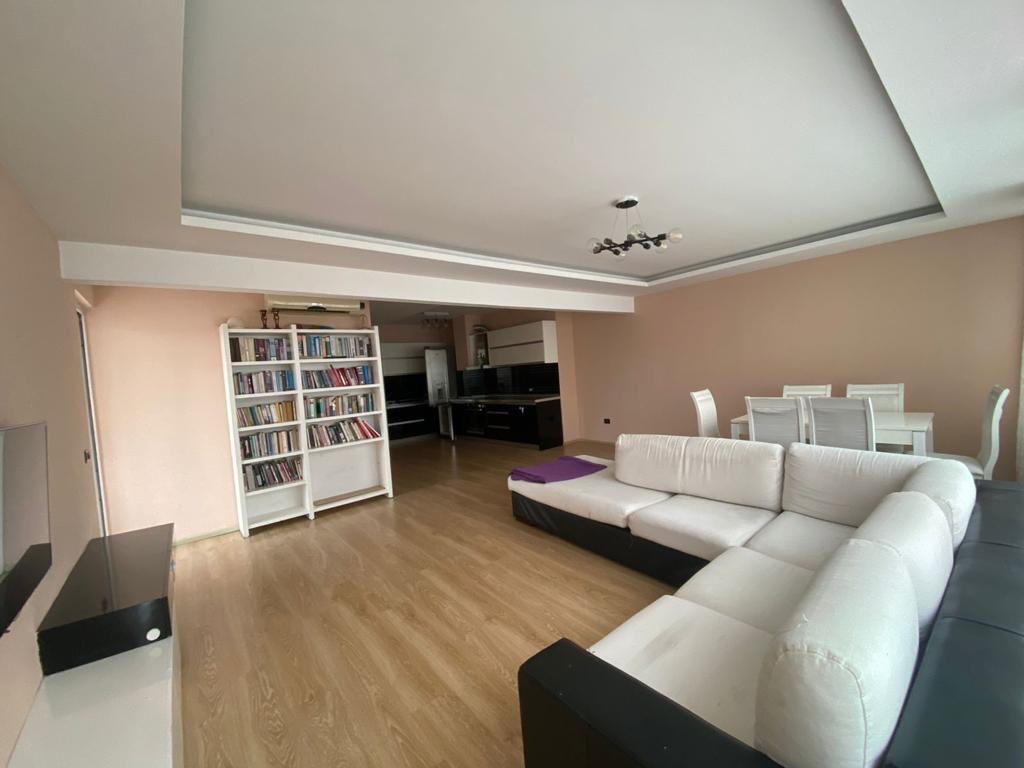 Apartament 2+1 me qira ne Laprake