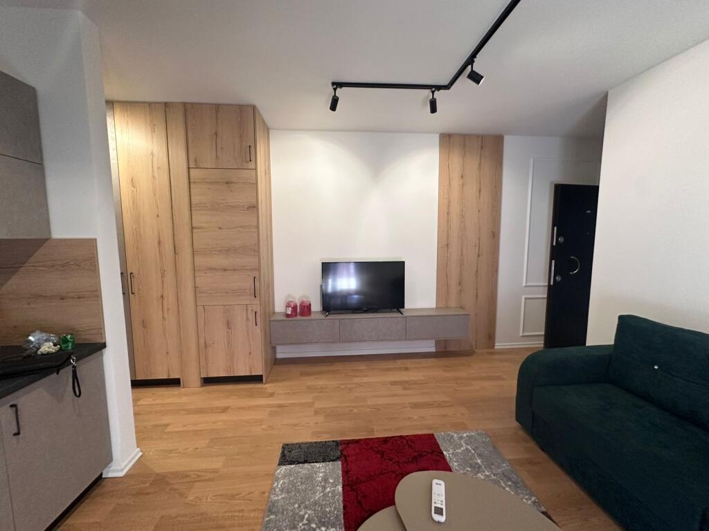1+1 with additional parking space, located