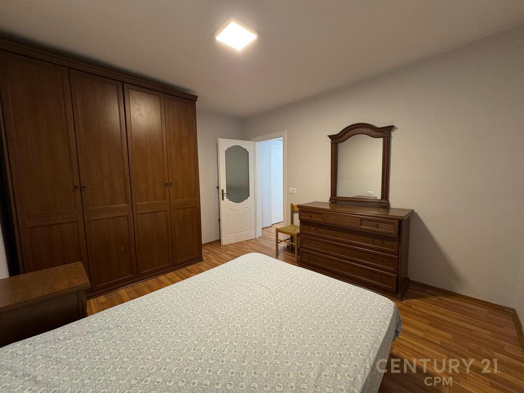 1+1 apartment for rent at Rr. Ferit Xhajko, former Durresi Restaurant!