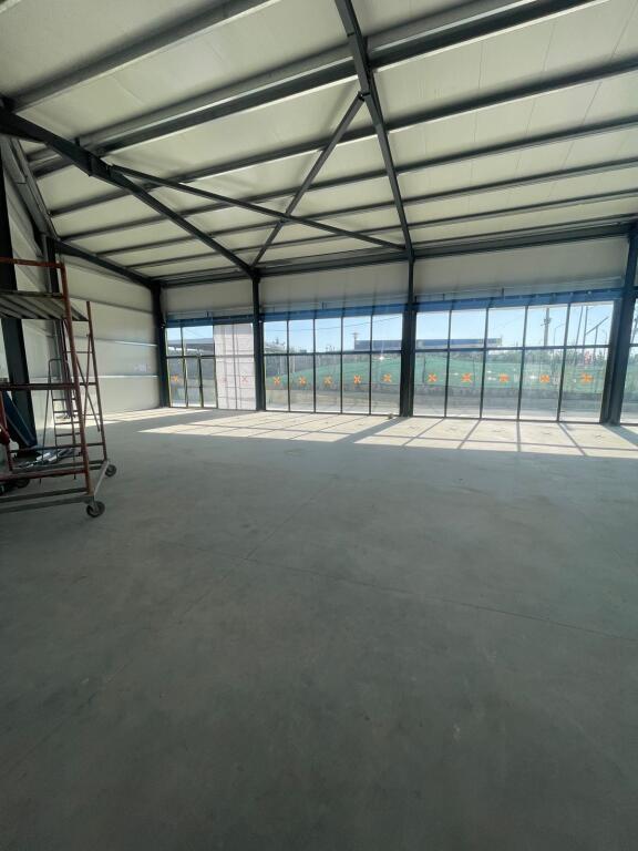 Capannone in affitto a Kamëz – 400 m²
